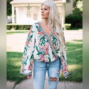Flying Tomato Anthropologie Floral Gauze Top Sz S Wide Bell Sleeve V Neck Boho